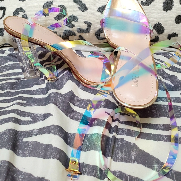 Cape Robbin Shoes Cape Robbin Nude Clear Block Heel Poshmark